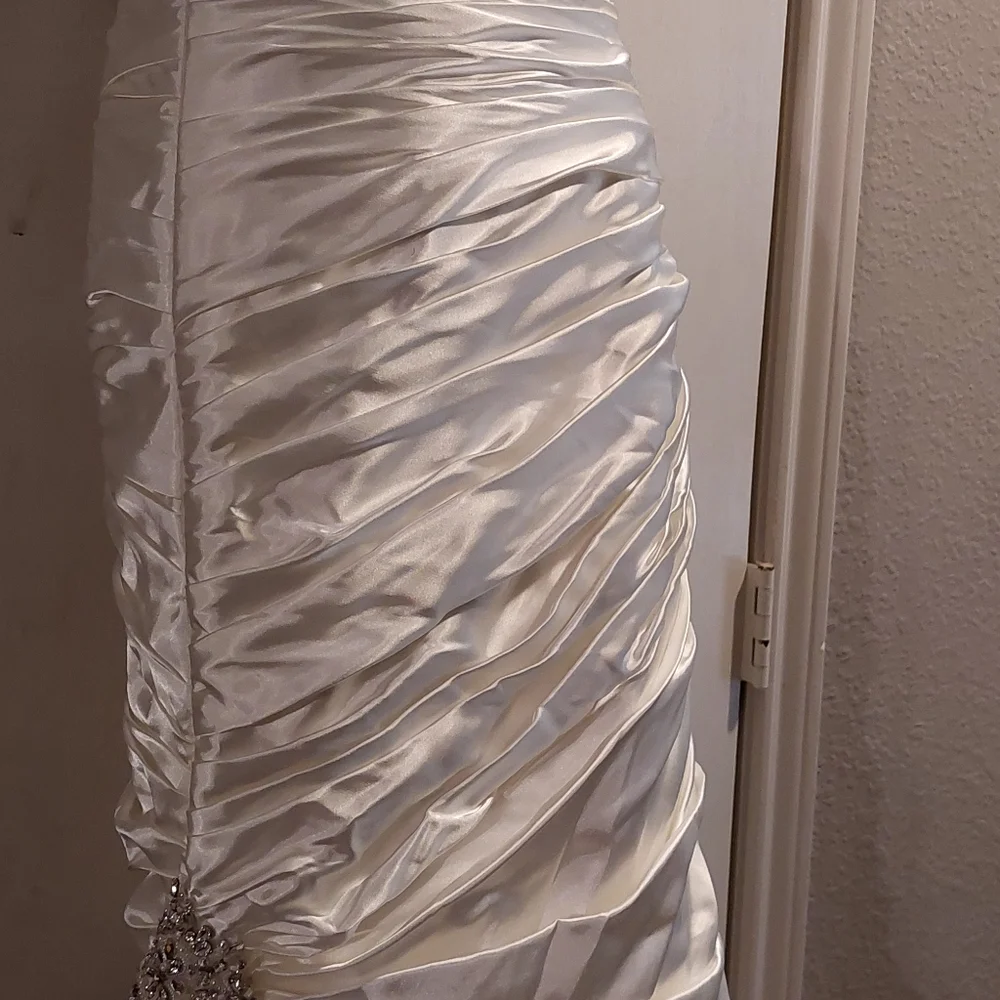 WEDDING DRESS SOTTERO & MIDGLEY. sz 0, $600 GLENN HEIGHTS TX PPU OR SHIPPING - Picture 11 of 13